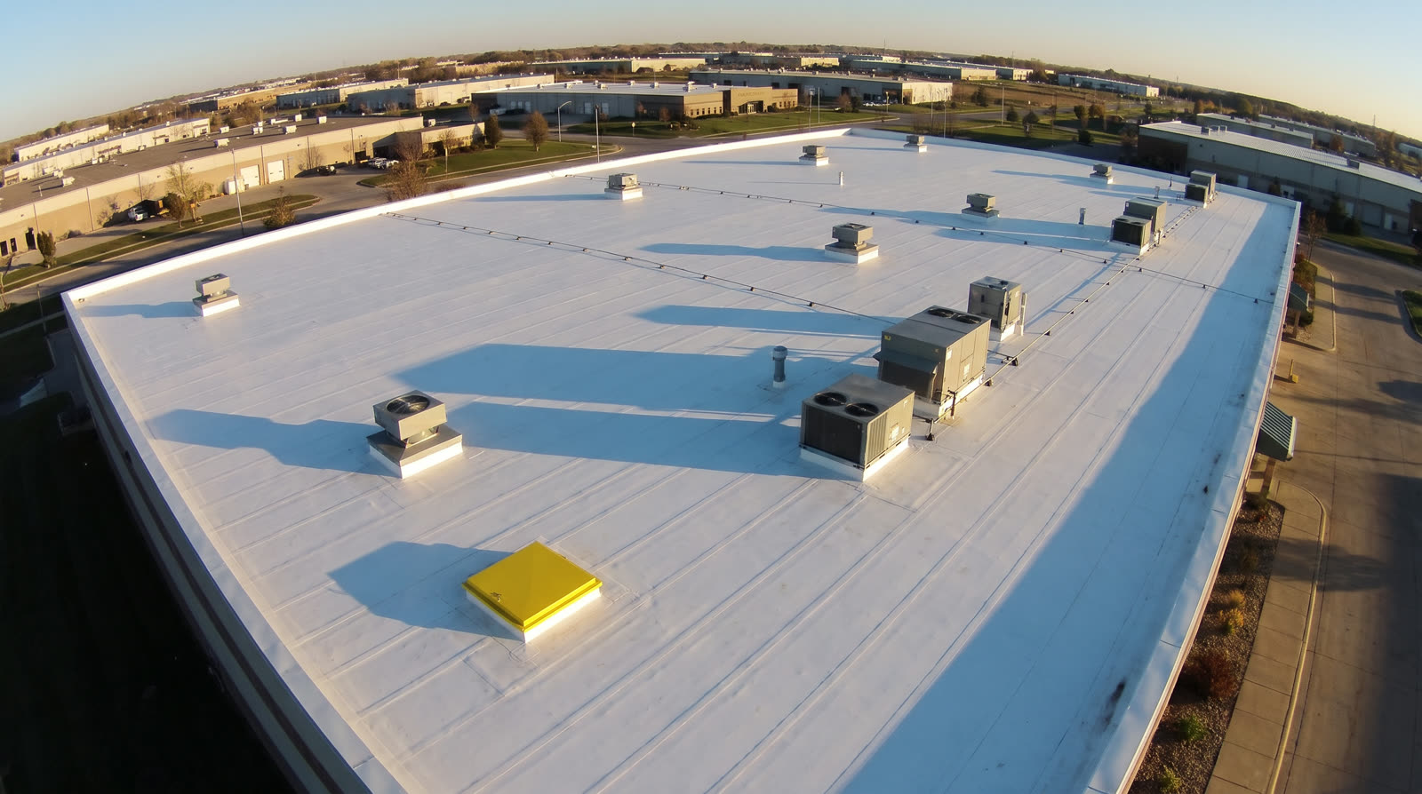 Commercial flat roof with TPO membrane